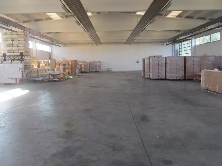 Immagine 7 di Attività artigianale in vendita  in Via Sottomonte a Capannori