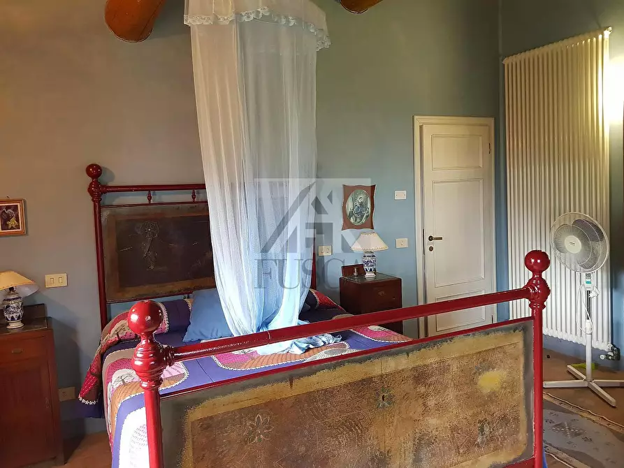 Immagine 21 di Rustico / casale in vendita  in di ronchi a Capannori