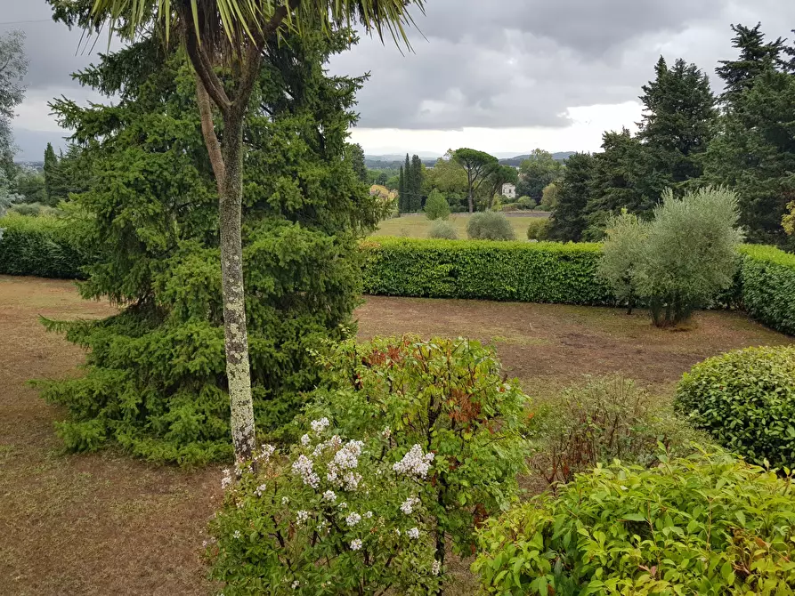Immagine 9 di Villa in vendita  in Via di Villa Altieri 1179/A a Lucca