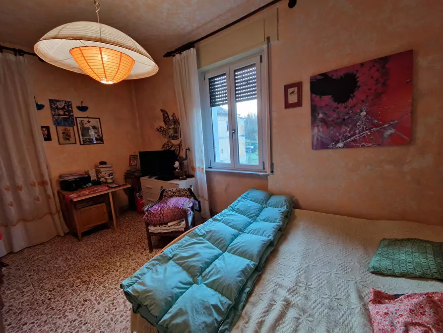 Immagine 17 di Pentalocale in vendita  in Via Fregionaia a Lucca