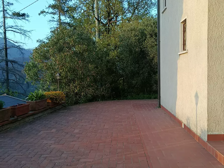Immagine 6 di Villa in vendita  a Massarosa