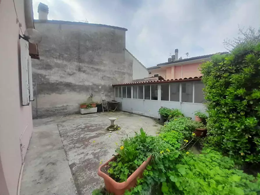 Immagine 6 di Casa semindipendente in vendita  a Massarosa