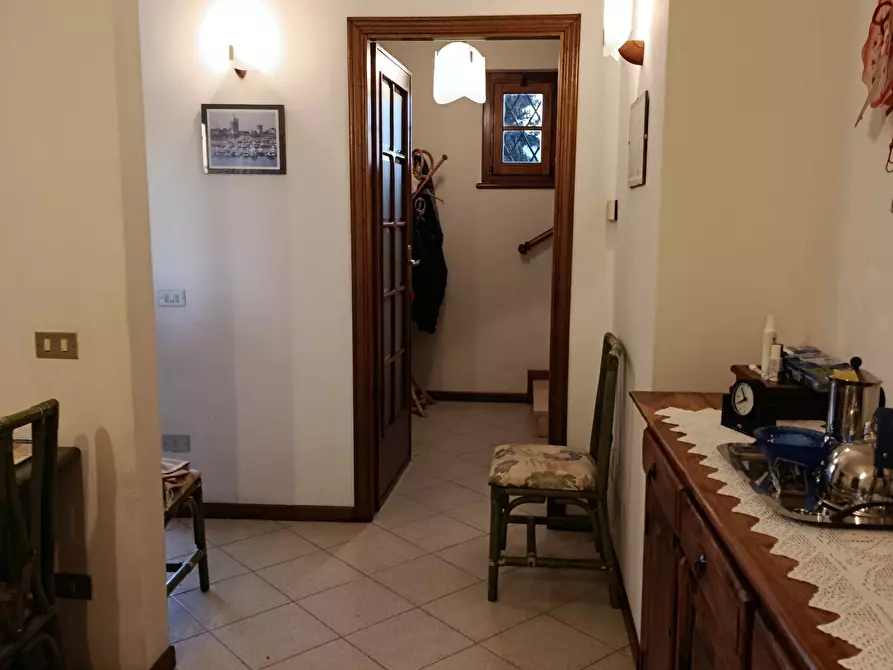 Immagine 22 di Villa in vendita  a Massarosa