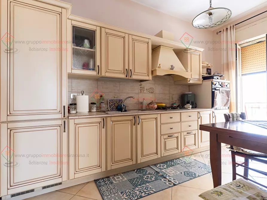 Immagine 17 di Pentalocale in vendita  a Siracusa