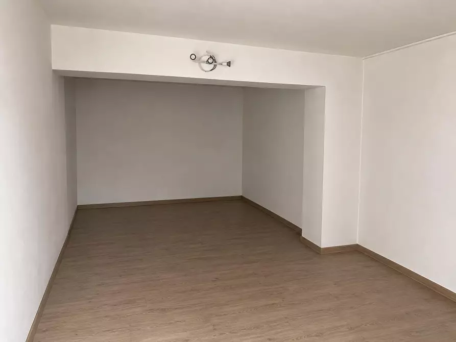 Immagine 1 di Garage in vendita  a Siracusa