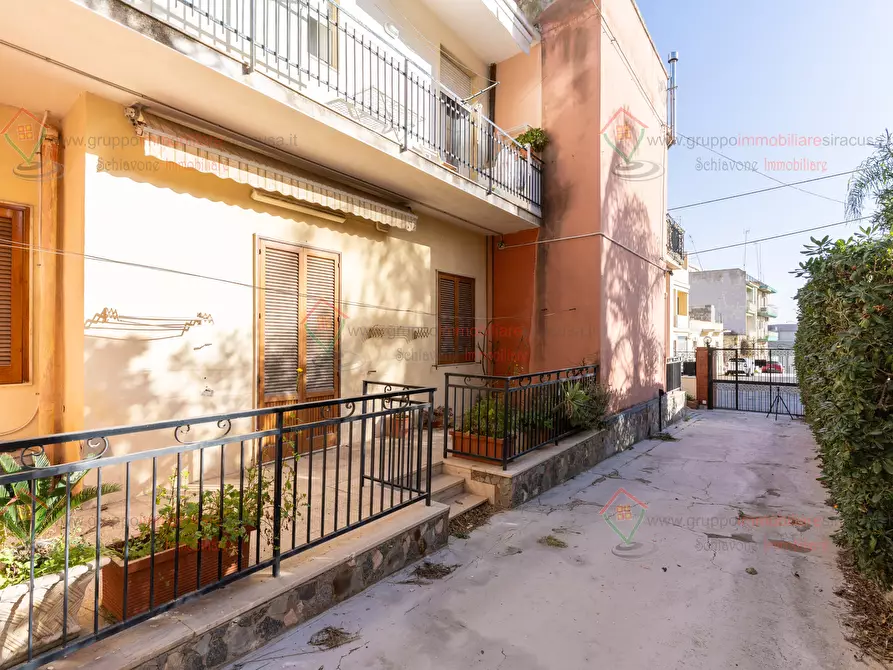 Immagine 19 di Pentalocale in vendita  a Siracusa