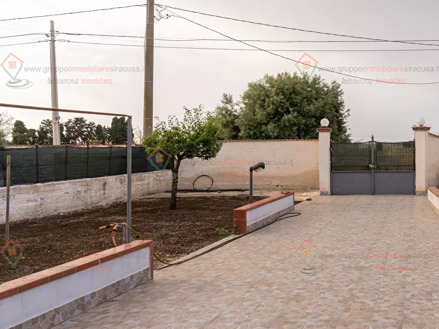Immagine 15 di Casa indipendente in vendita  a Siracusa