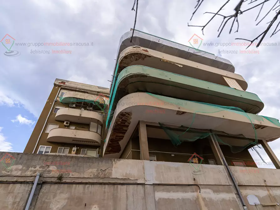 Immagine 18 di Pentalocale in vendita  a Siracusa