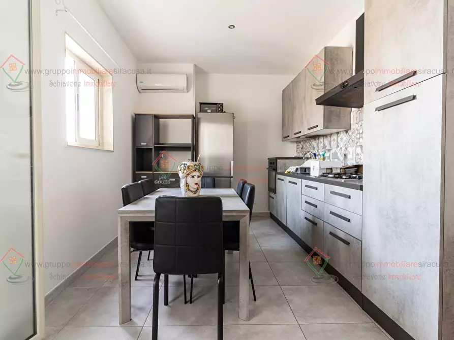 Immagine 5 di Trilocale in vendita  a Siracusa