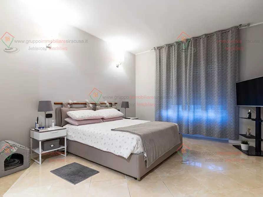 Immagine 13 di Trilocale in vendita  a Siracusa