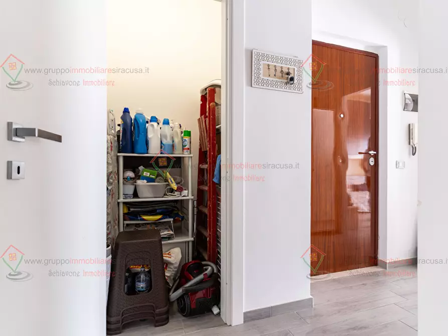 Immagine 12 di Trilocale in vendita  a Siracusa