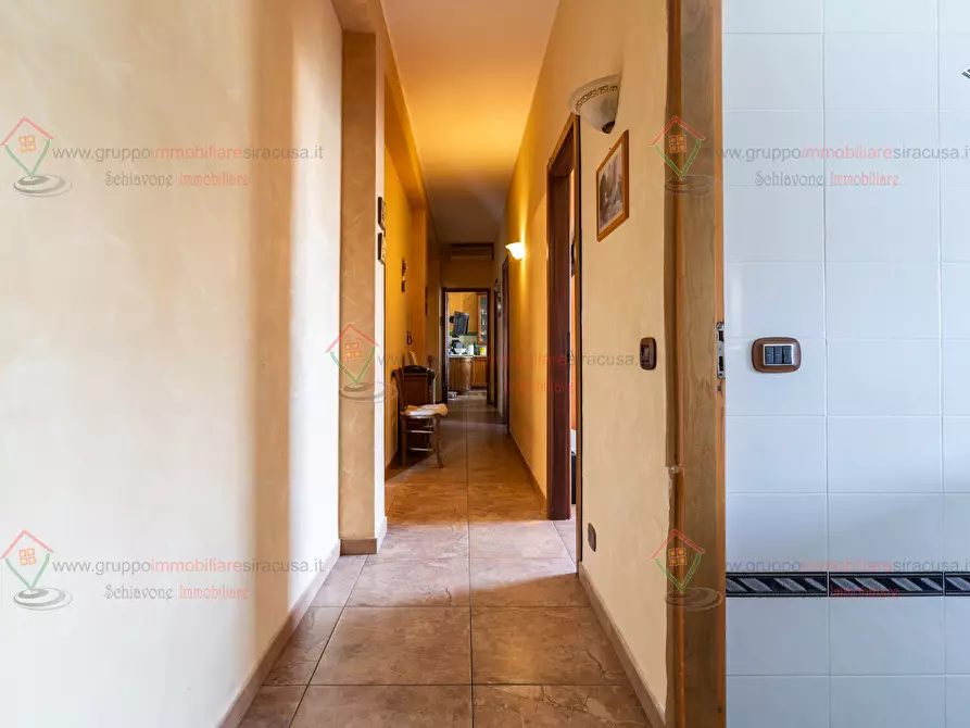 Immagine 11 di Pentalocale in vendita  a Siracusa