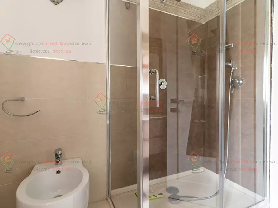 Immagine 10 di Trilocale in vendita  a Siracusa