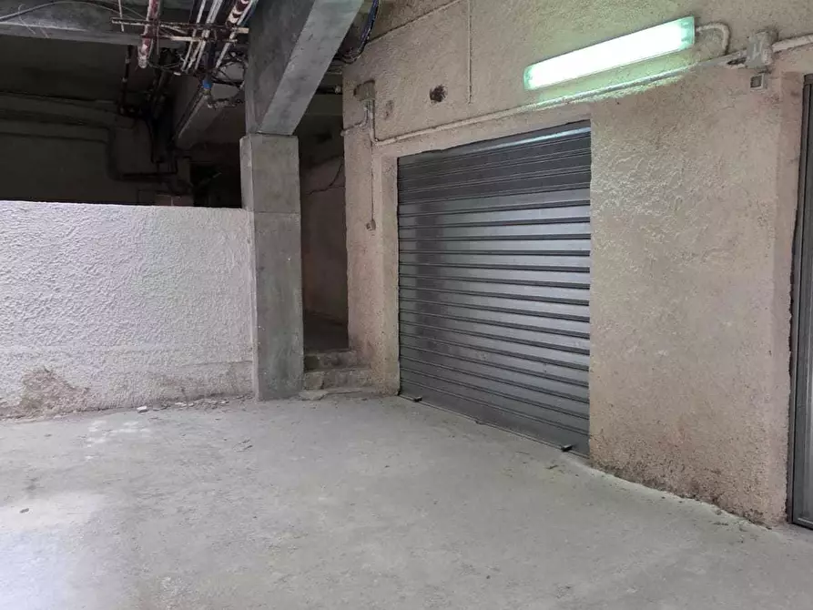 Immagine 1 di Garage in vendita  a Siracusa