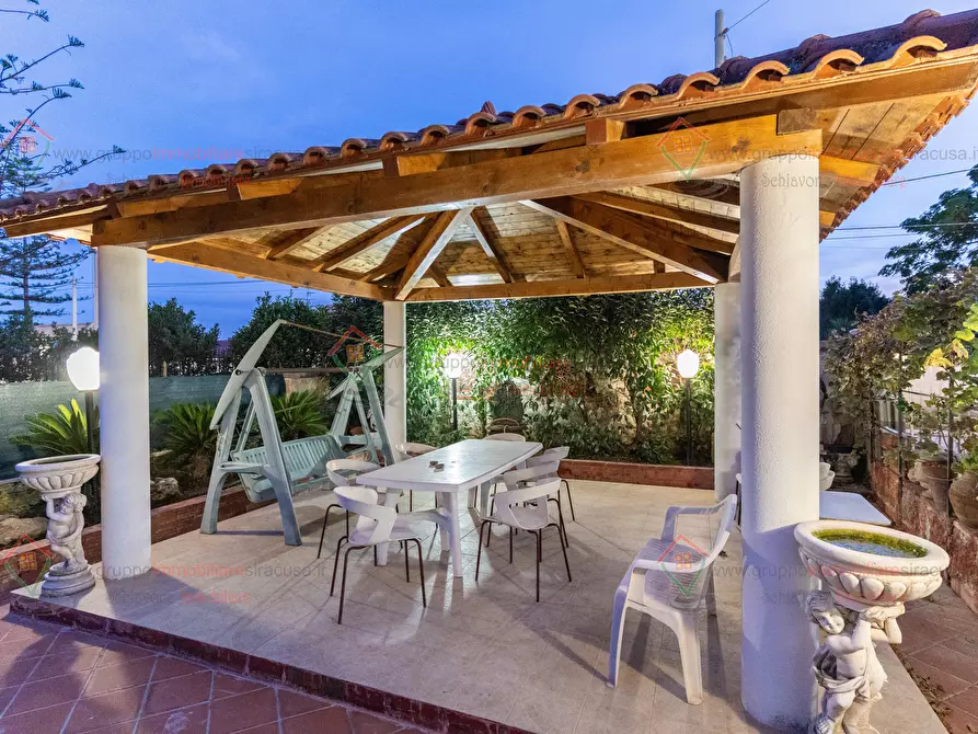 Immagine 20 di Villa in vendita  a Siracusa