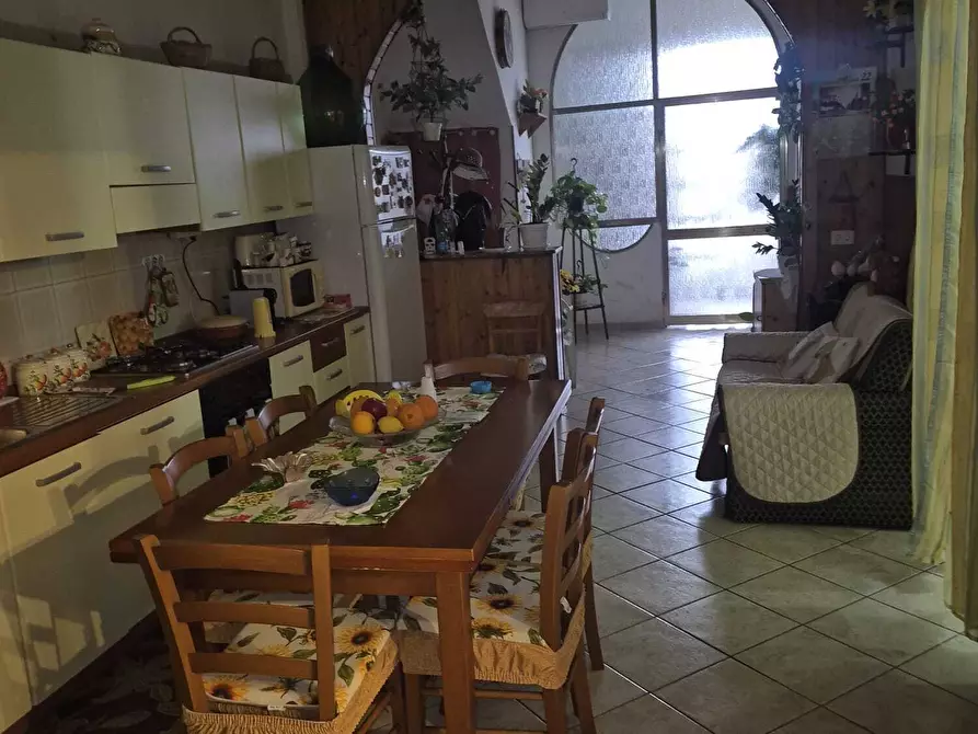 Immagine 37 di Casa trifamiliare in vendita  a Canicattini Bagni