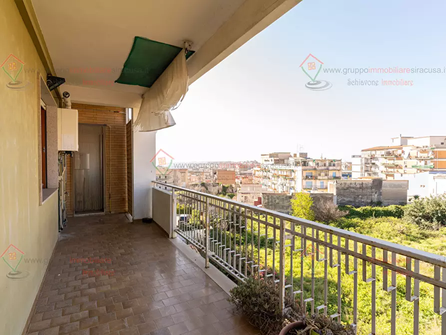 Immagine 24 di Pentalocale in affitto  a Siracusa