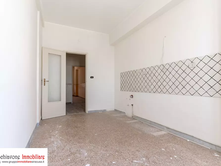 Immagine 6 di Quadrilocale in vendita  a Siracusa