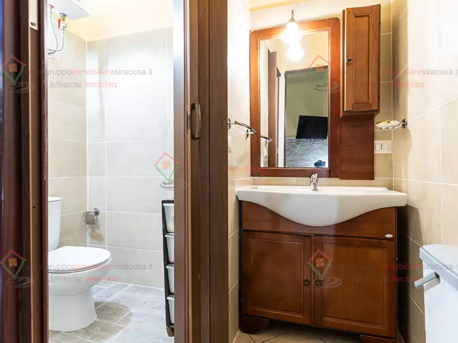 Immagine 16 di Quadrilocale in vendita  a Siracusa