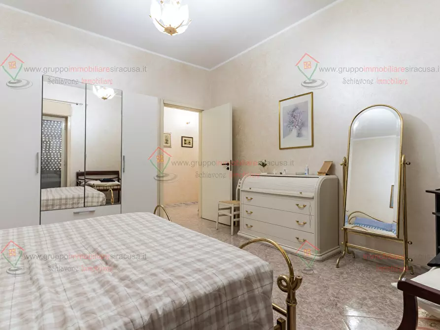 Immagine 13 di Pentalocale in vendita  a Siracusa