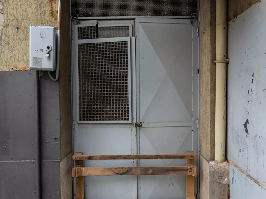 Immagine 28 di Locale commerciale in affitto  a Siracusa