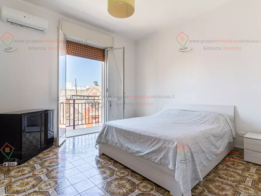 Immagine 11 di Quadrilocale in vendita  a Siracusa