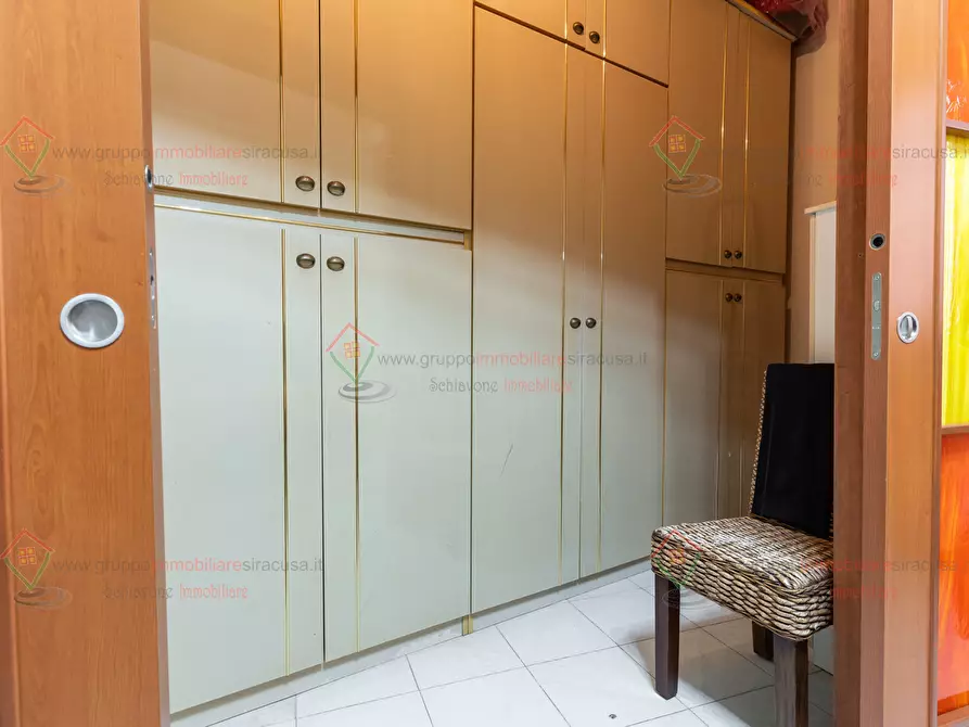 Immagine 12 di Quadrilocale in vendita  a Siracusa