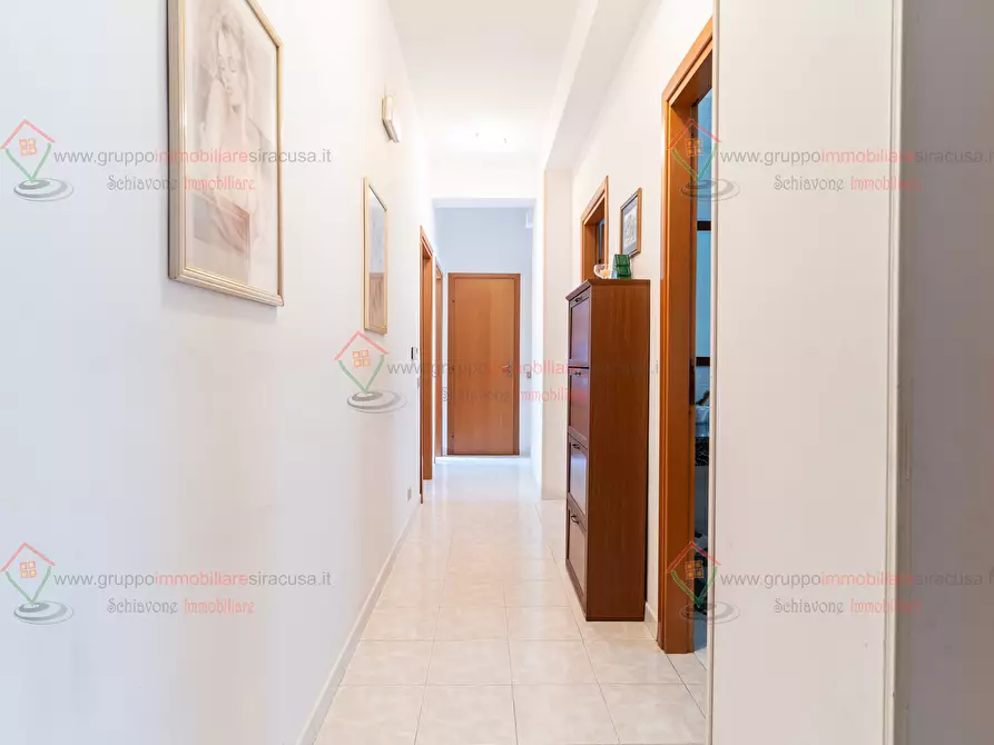 Immagine 11 di Pentalocale in vendita  a Siracusa