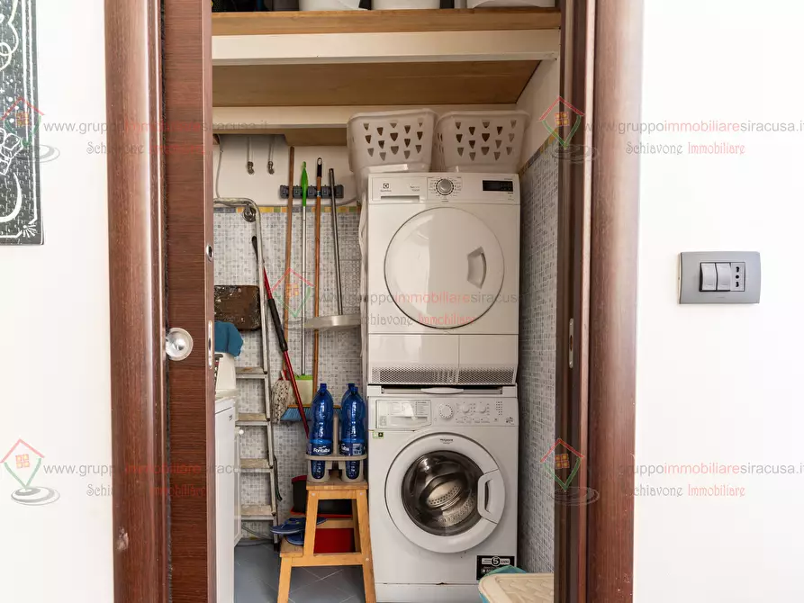 Immagine 9 di Trilocale in vendita  a Siracusa
