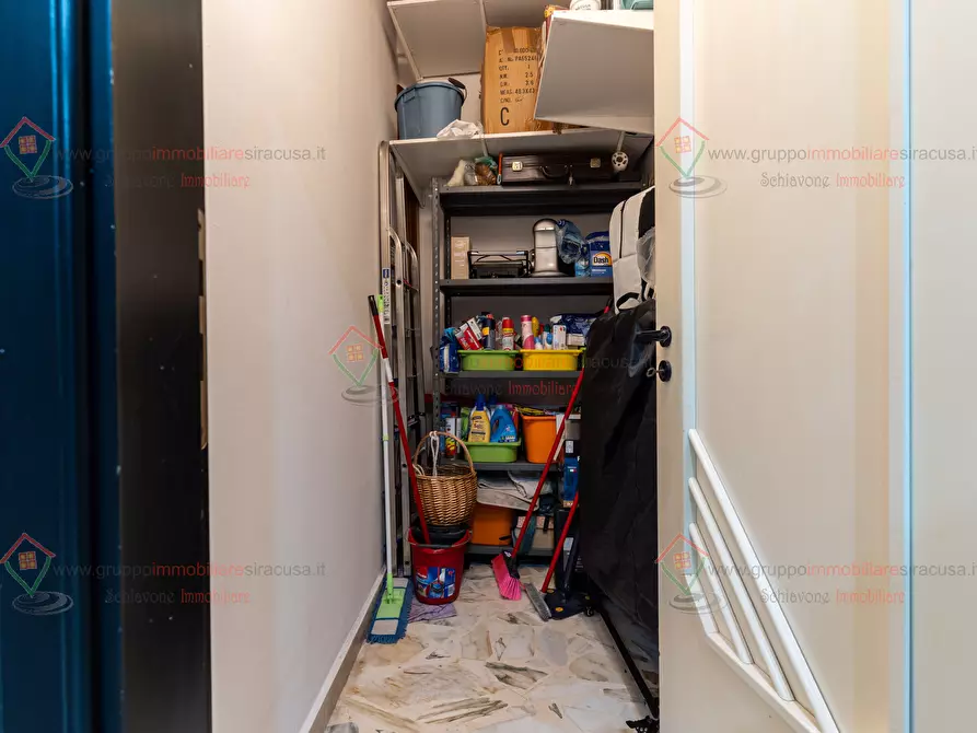 Immagine 13 di Quadrilocale in vendita  a Siracusa