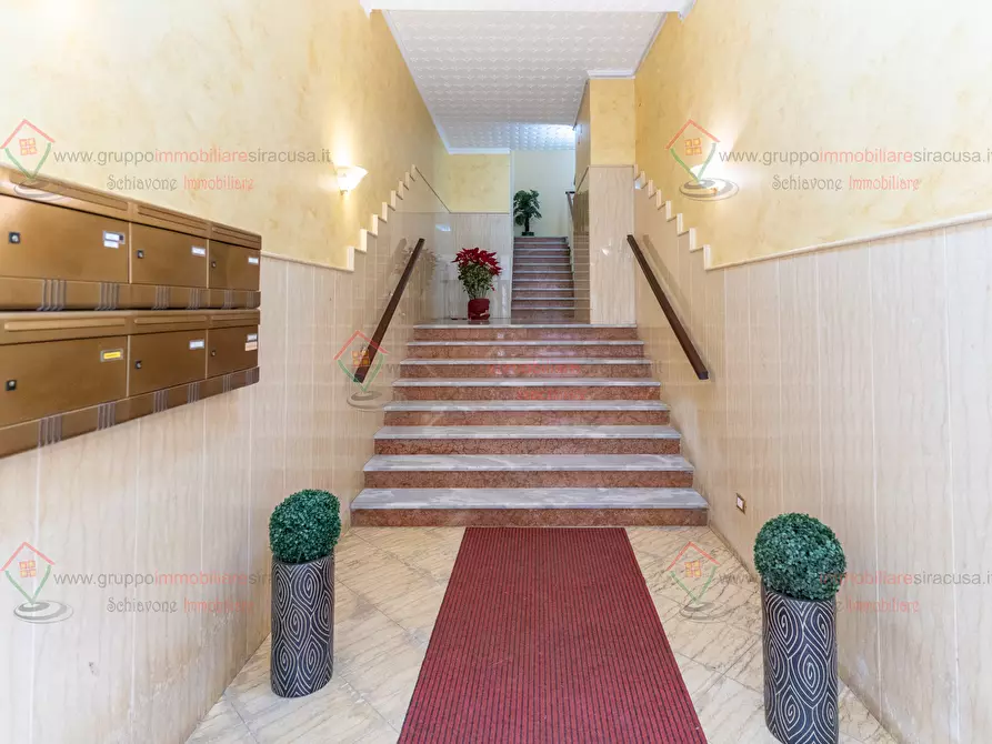 Immagine 25 di Pentalocale in vendita  a Siracusa