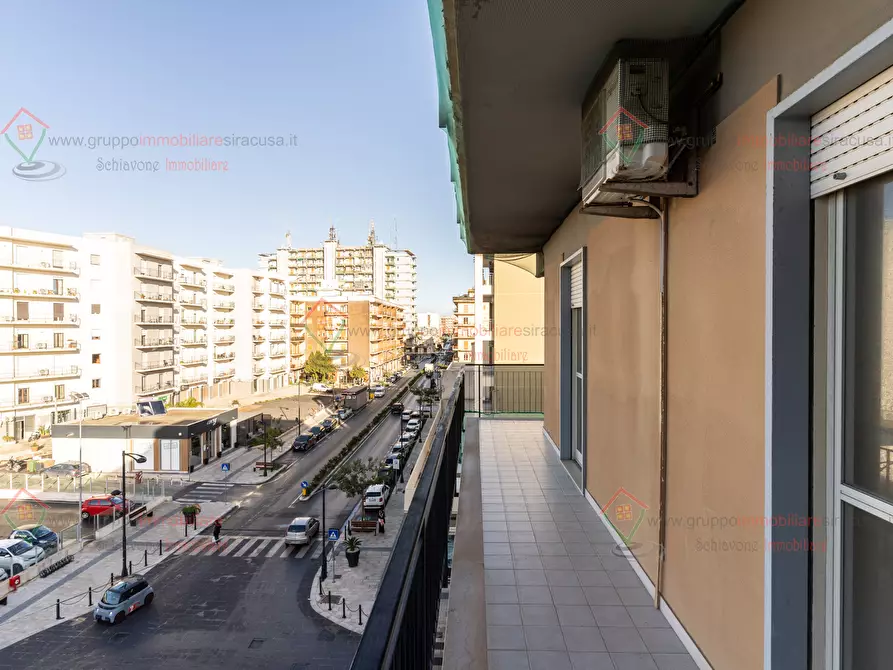 Immagine 29 di Pentalocale in vendita  a Siracusa