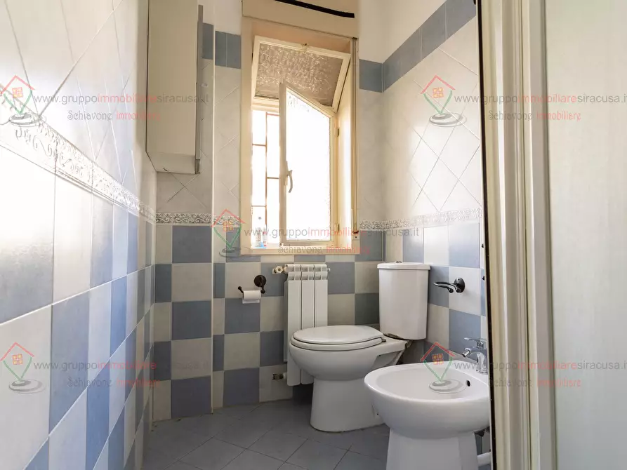 Immagine 11 di Bilocale in vendita  a Siracusa