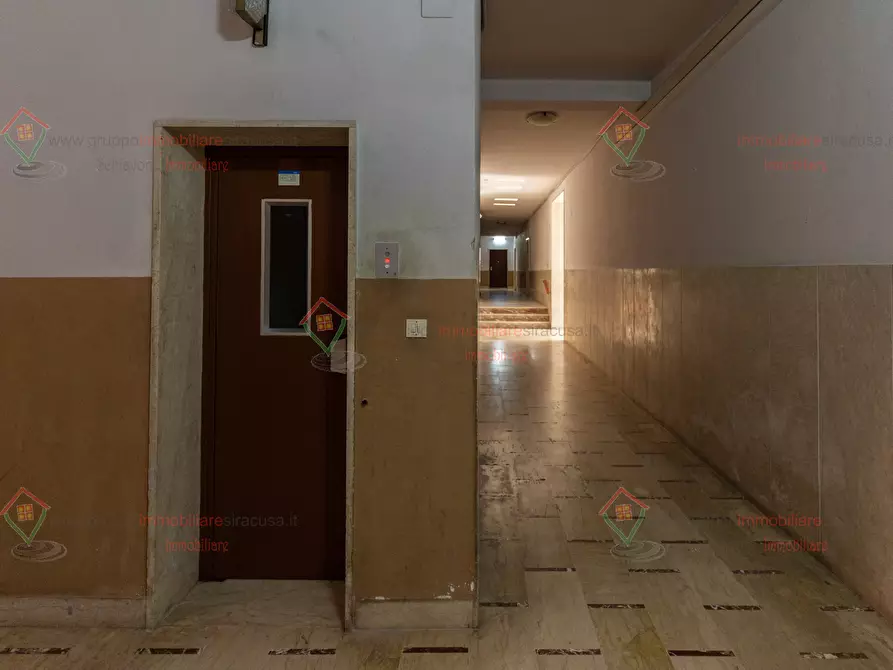 Immagine 30 di Quadrilocale in vendita  a Siracusa