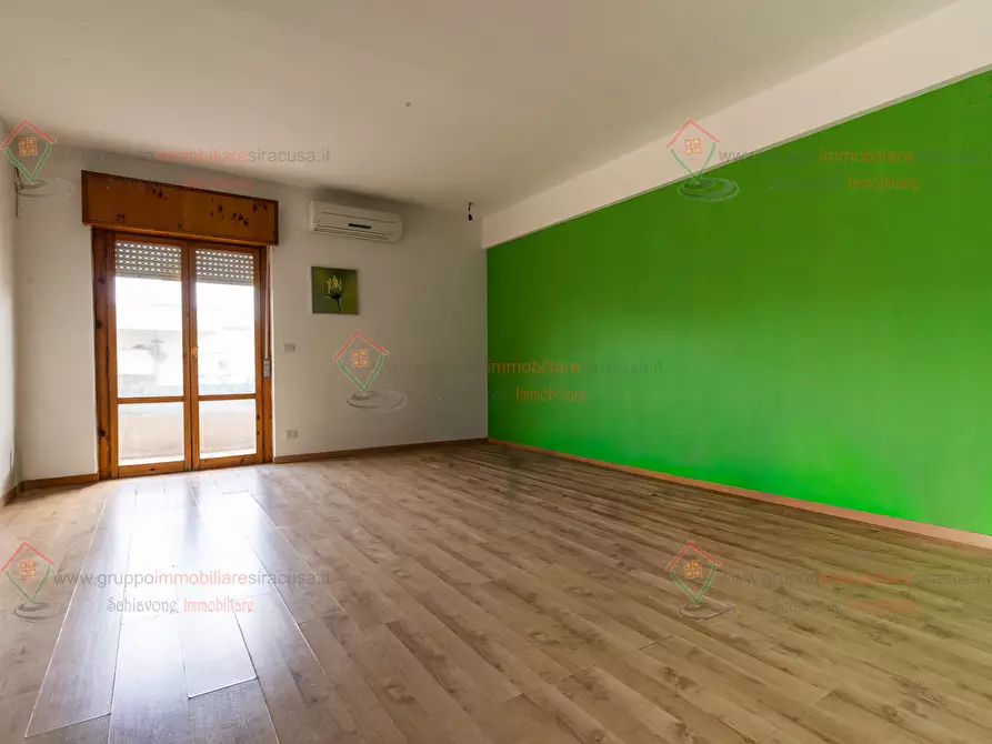 Immagine 2 di Pentalocale in vendita  a Siracusa