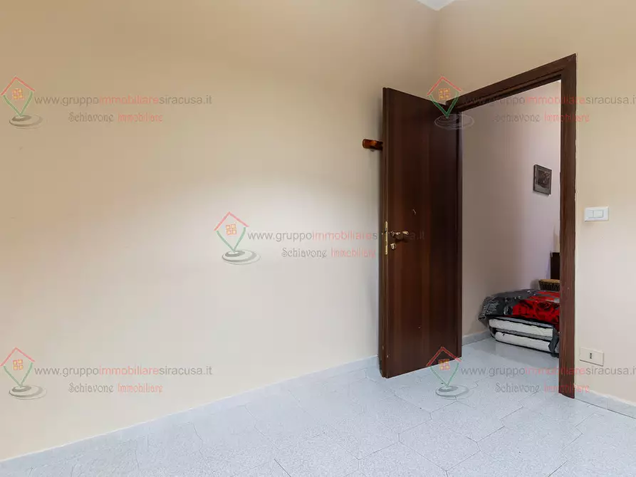 Immagine 12 di Trilocale in vendita  a Priolo Gargallo