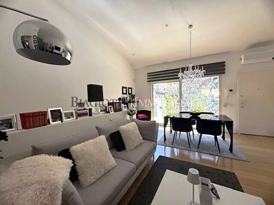 Immagine 1 di Appartamento in vendita  a Livorno