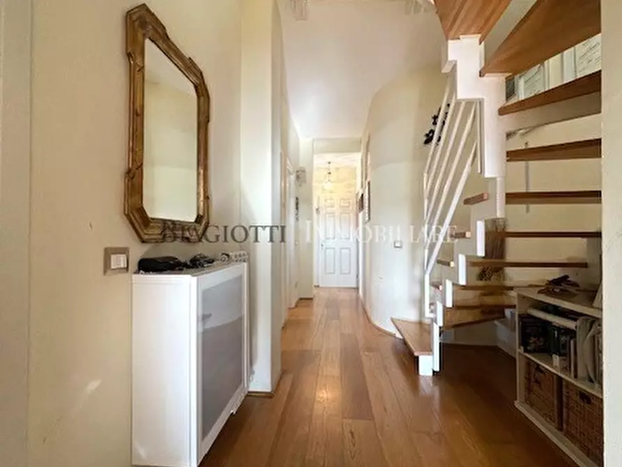 Immagine 14 di Attico in vendita  a Livorno