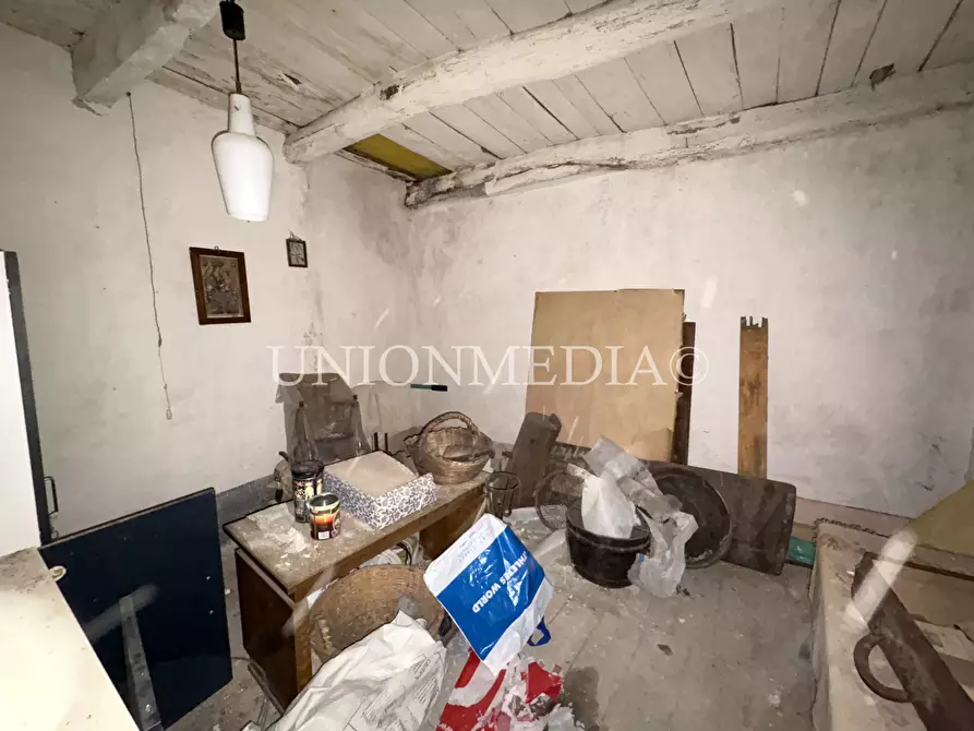 Immagine 14 di Casa semindipendente in vendita  in via giucano a Fosdinovo