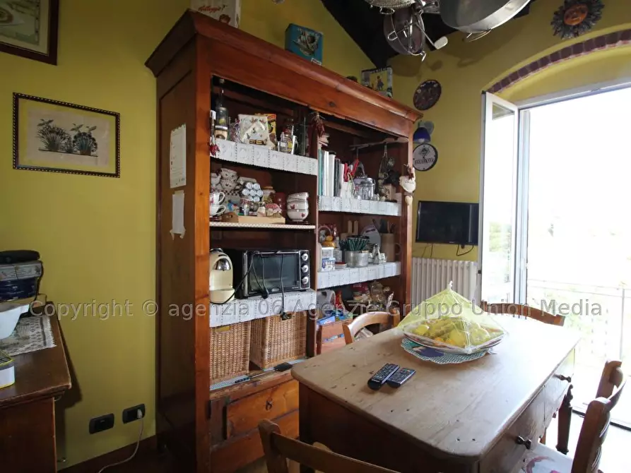 Immagine 2 di Appartamento in vendita  a La Spezia