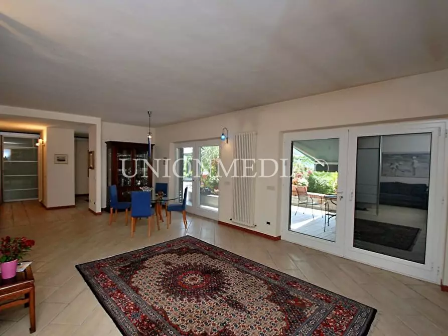 Immagine 15 di Villa in vendita  in Via cappuccini a Sarzana