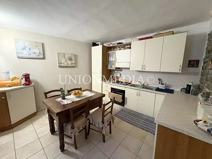 Immagine 9 di Appartamento in vendita  in Via Roma a Santo Stefano Di Magra