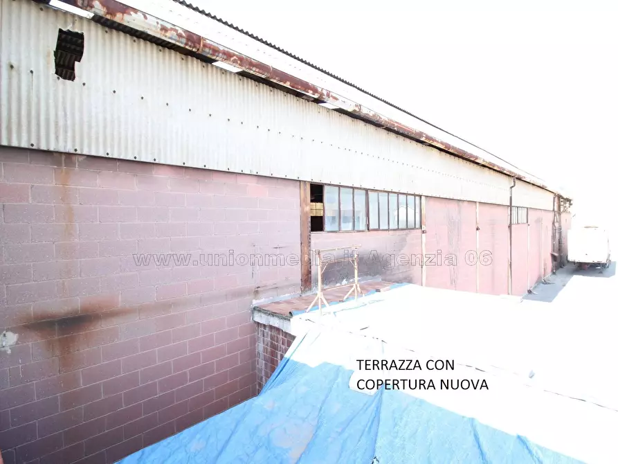 Immagine 10 di Capannone industriale in vendita  a La Spezia