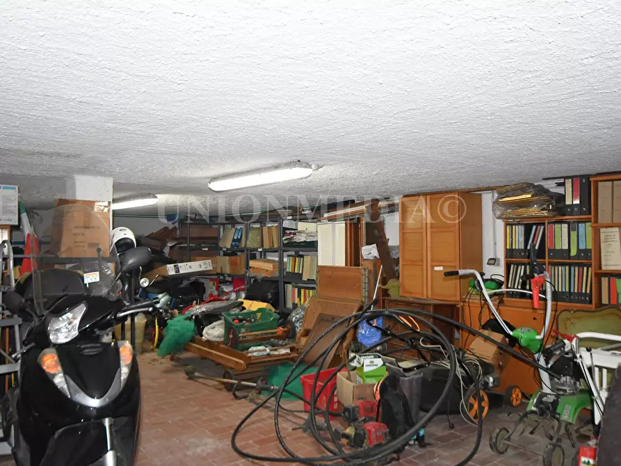 Immagine 42 di Villa in vendita  in Via caniparola a Fosdinovo