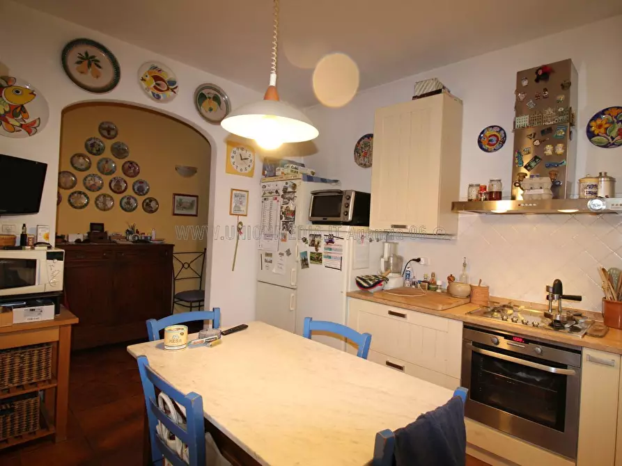 Immagine 4 di Casa indipendente in vendita  a Sarzana