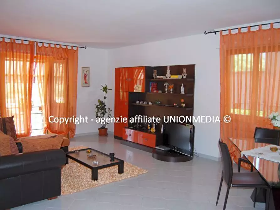 Immagine 18 di Appartamento in vendita  in via bradia a Sarzana