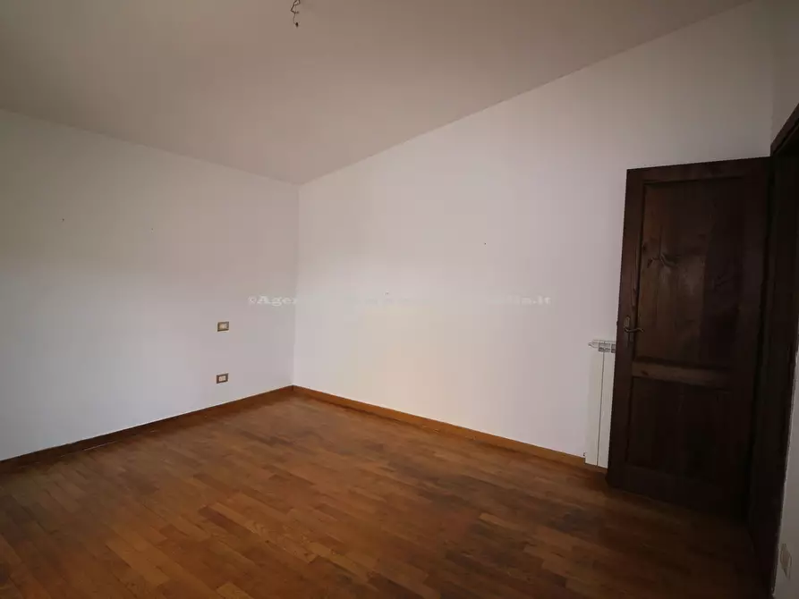 Immagine 14 di Casa semindipendente in vendita  a Sarzana