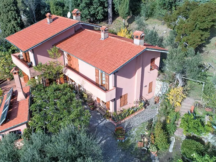 Immagine 37 di Villa in vendita  in via della maestà a Fosdinovo