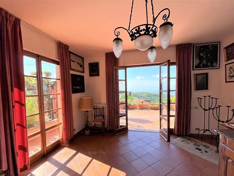 Immagine 29 di Villa in vendita  in via della maestà a Fosdinovo