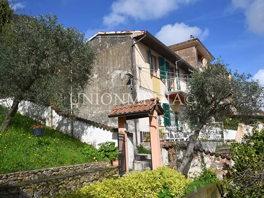 Immagine 6 di Porzione di casa in vendita  in Via Umberto Biancamano 88 a La Spezia